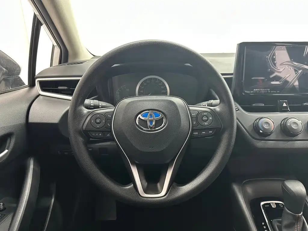 Toyota Corolla 2022 — фото 10