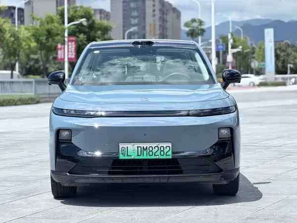 Leapmotor B10 2025