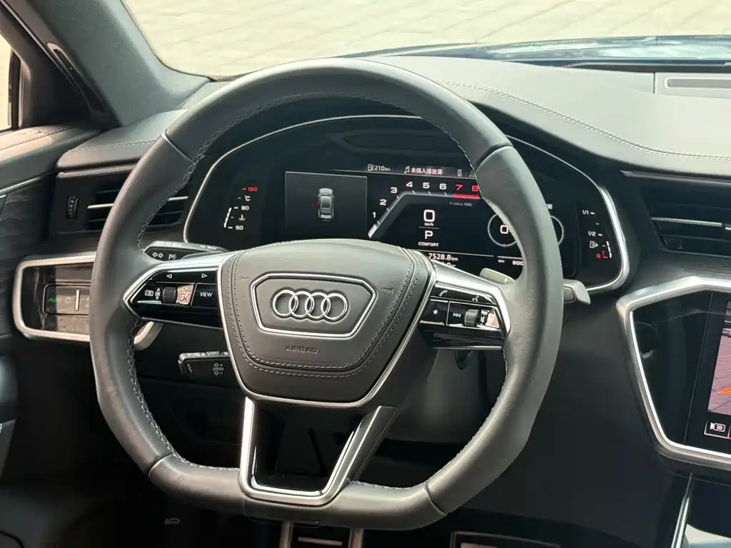 Audi A6L 2025 — фото 24