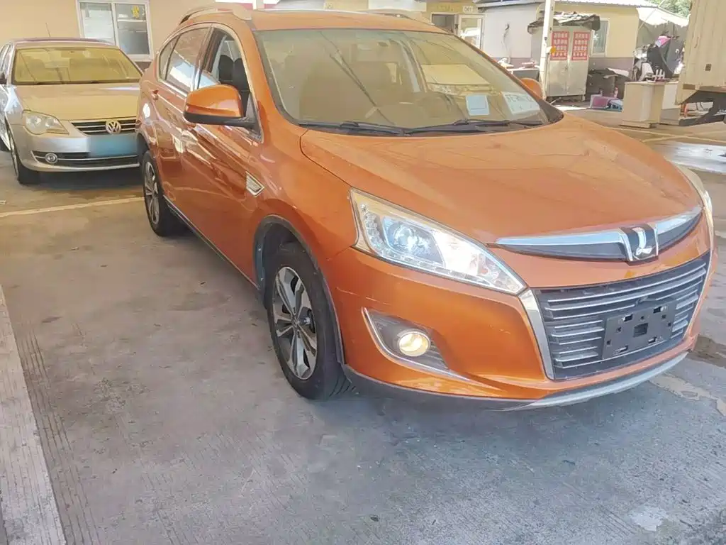 Luxgen You6 SUV 2015 — фото 4