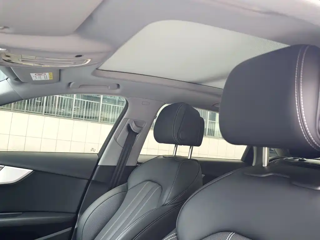 Audi A4L 2025