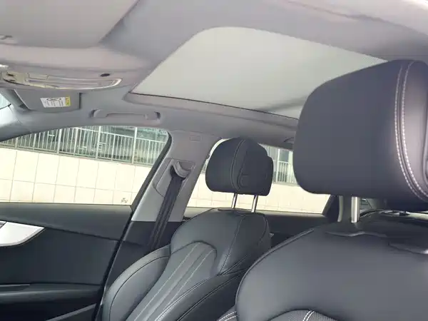 Audi A4L 2025
