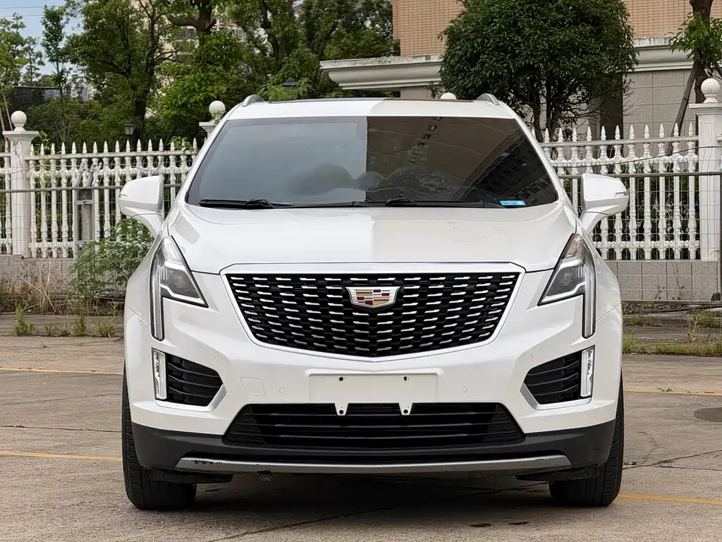 Cadillac XT5 2019 — фото 2