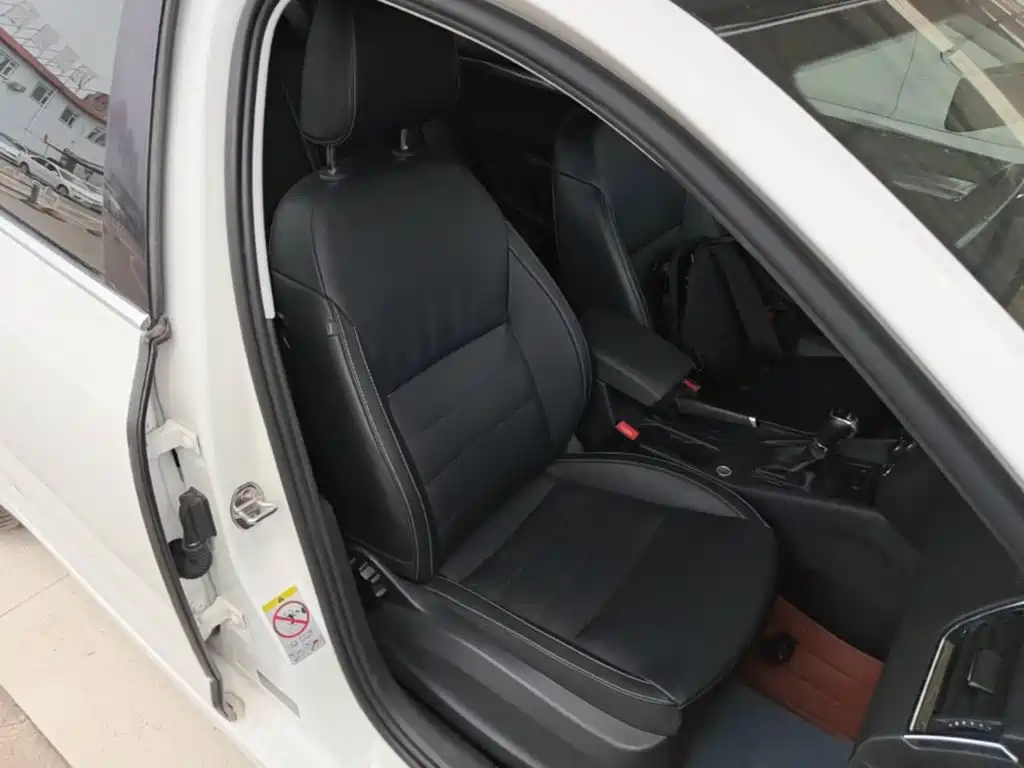 Skoda Octavia 2015 — фото 25
