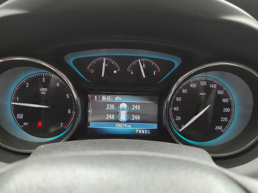 Ford Ecosport 2014 — фото 11