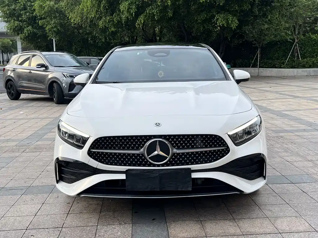 Mercedes-Benz A-Class 2023 — фото 2