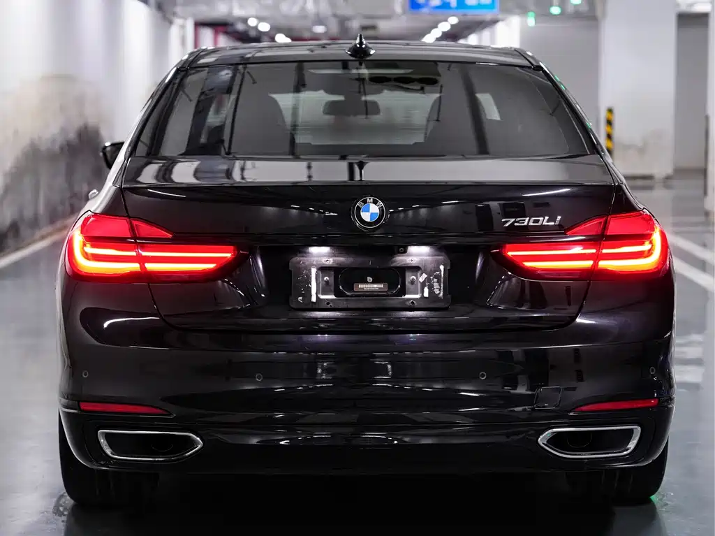 BMW 7 Series 2018 — фото 3