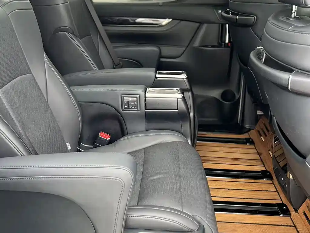 Toyota Vellfire 2019 — фото 11