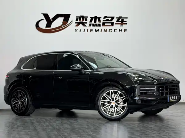 Porsche Cayenne 2024