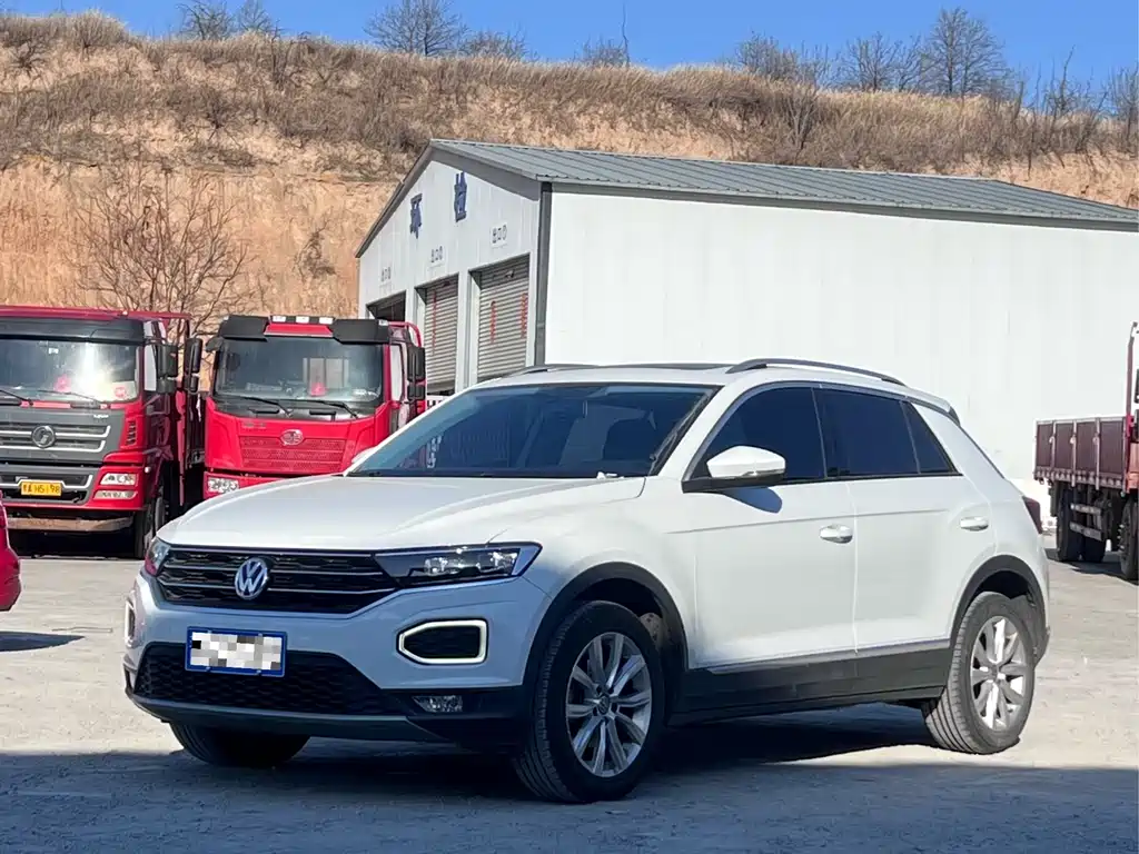 Volkswagen T-Roc 2020 — фото 1