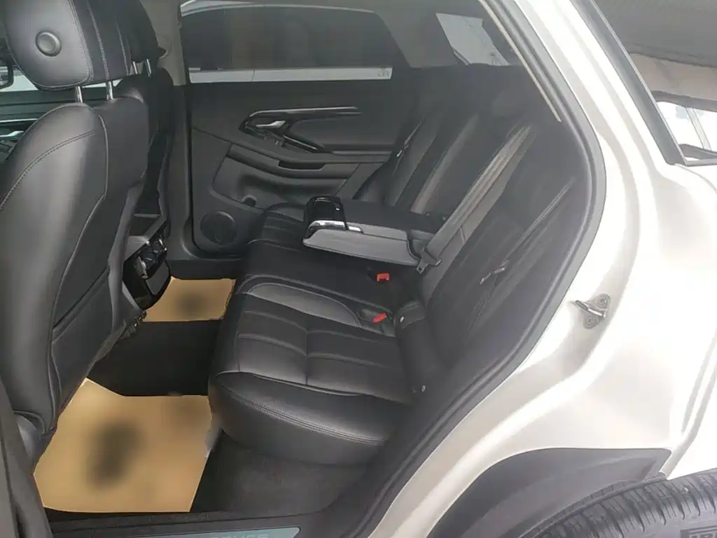 Land Rover Range Rover Evoque 2022 — фото 17