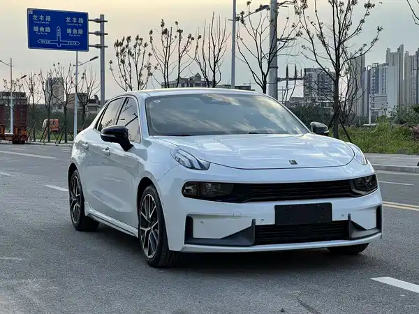 Lynk & Co 03 2019