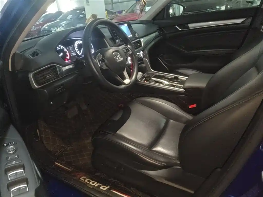 Honda Accord 2019 — фото 15