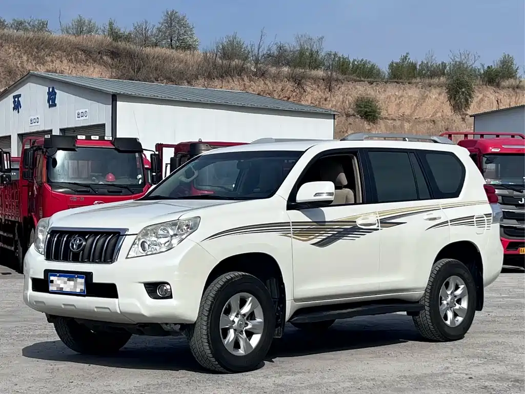 Toyota Prado 2014 — фото 1