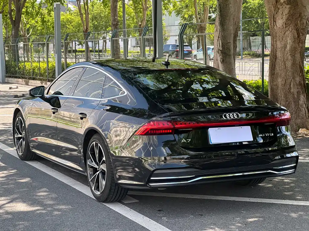 Audi A7 2021 — фото 4