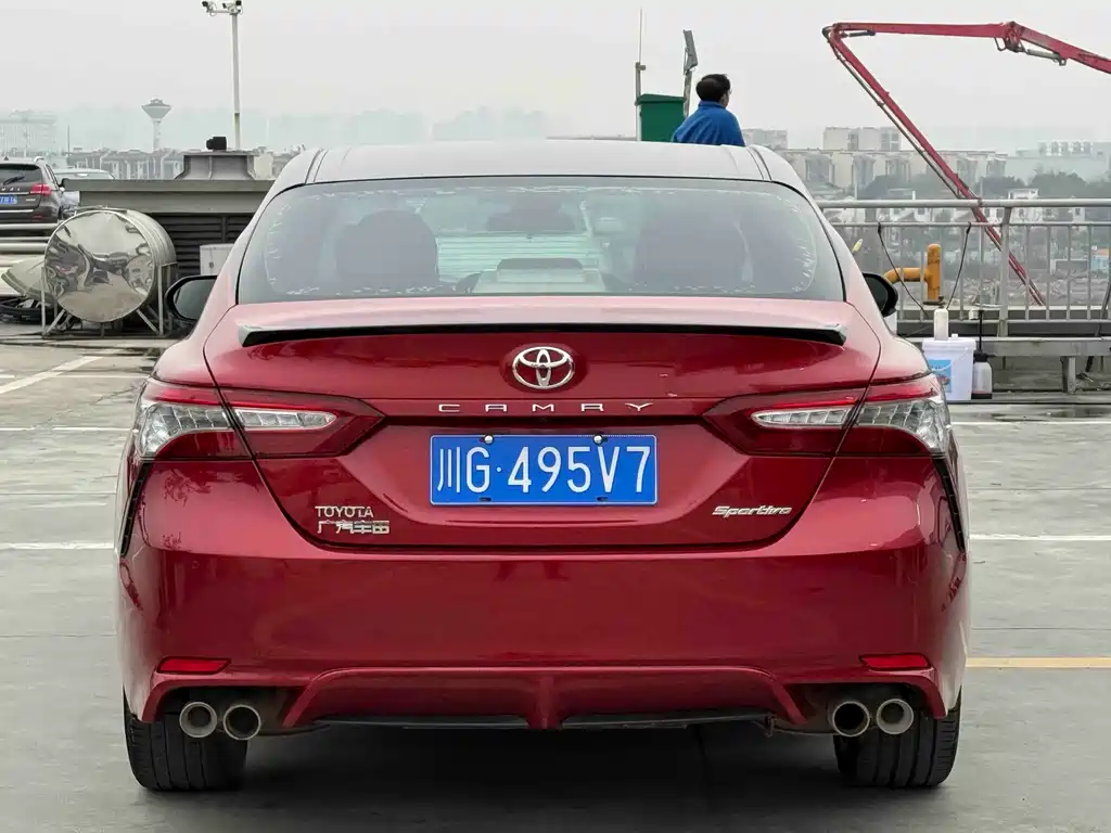 Toyota Camry 2019 — фото 5