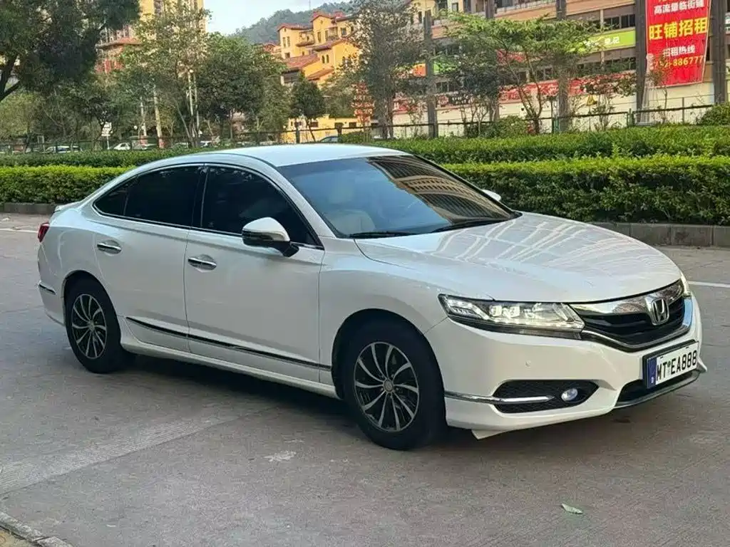 Honda Spirior 2017 — фото 3