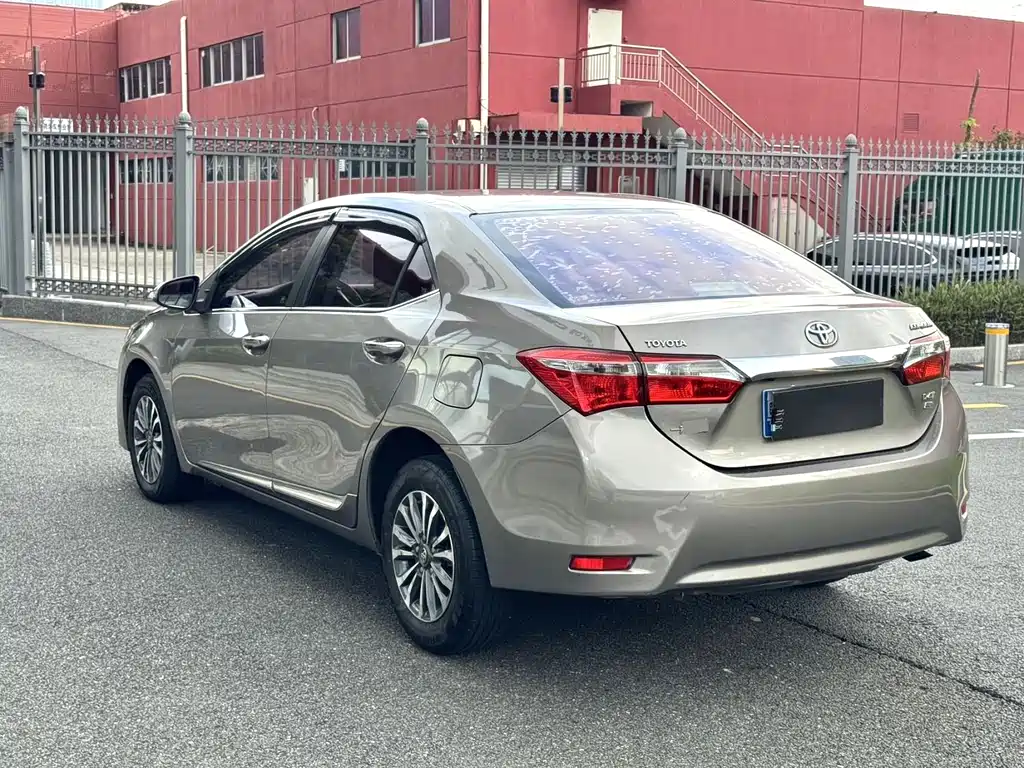 Toyota Corolla 2019 — фото 8
