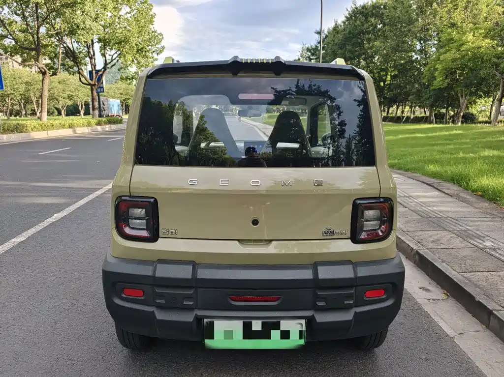 Geely Galaxy Panda 2025