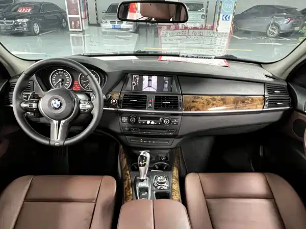 BMW X5 2011