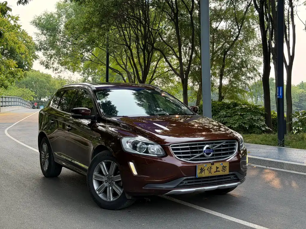 Volvo XC60 2017 — фото 3