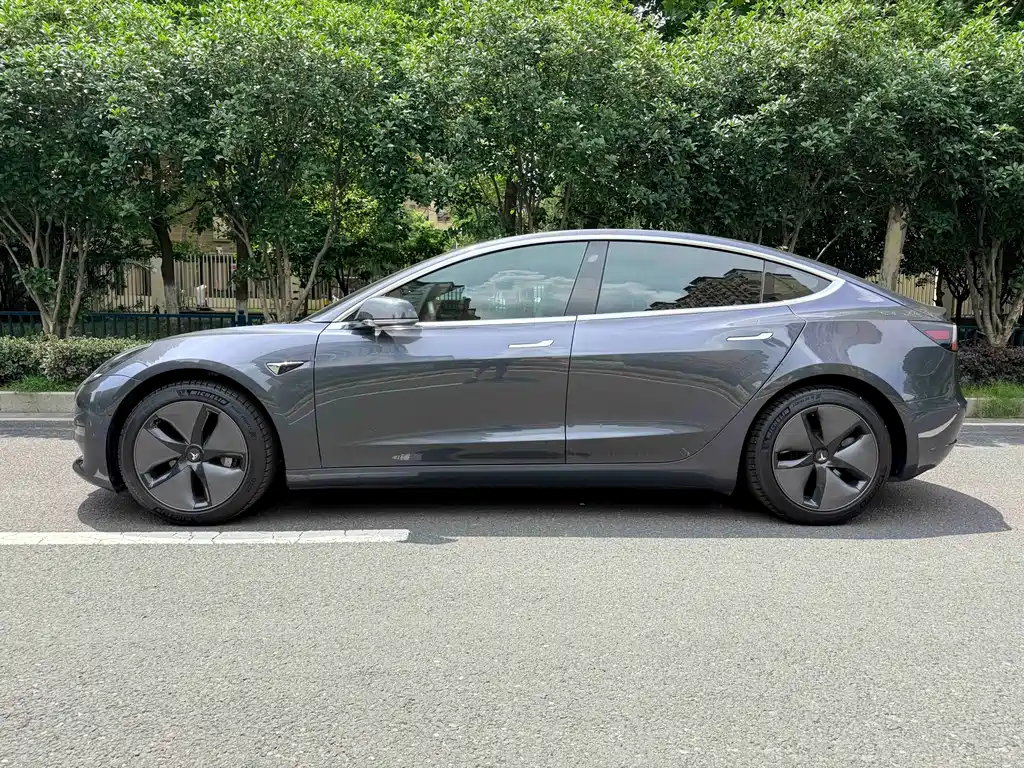 Tesla Model 3 2019 — фото 5