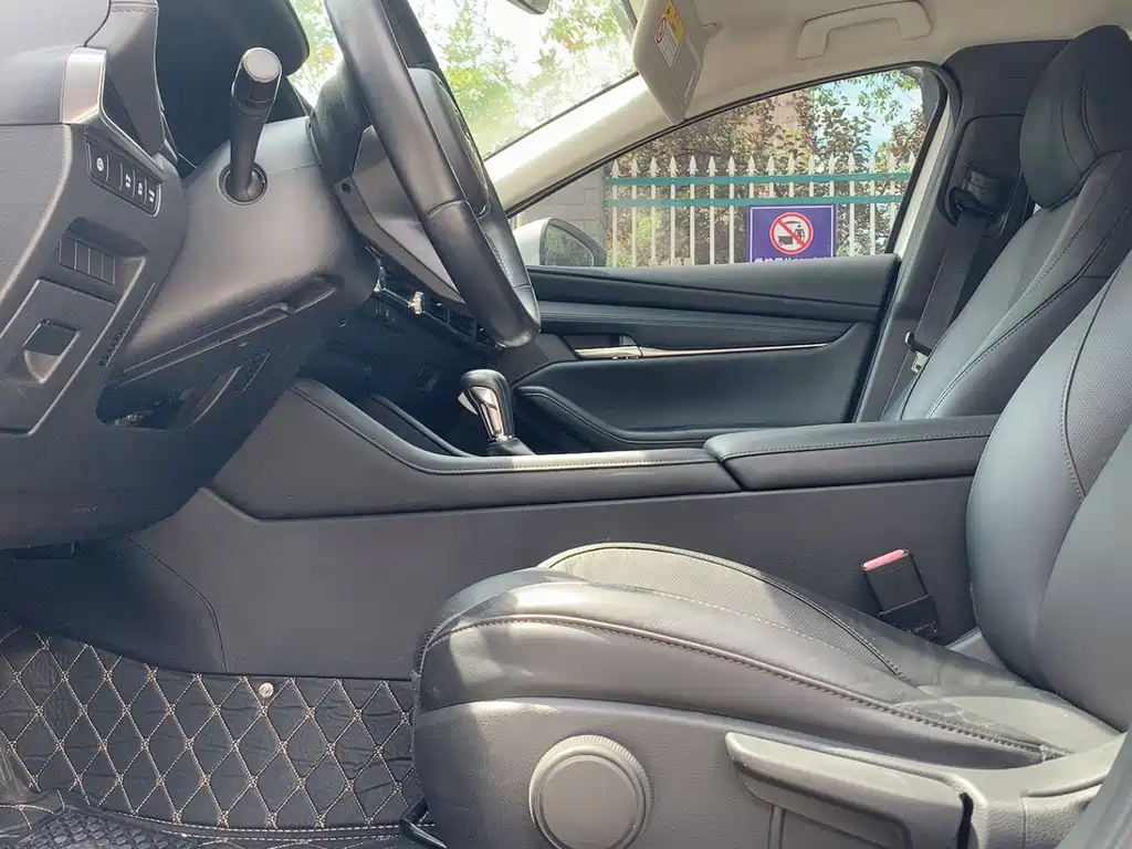 Mazda 3 Angkesela 2020
