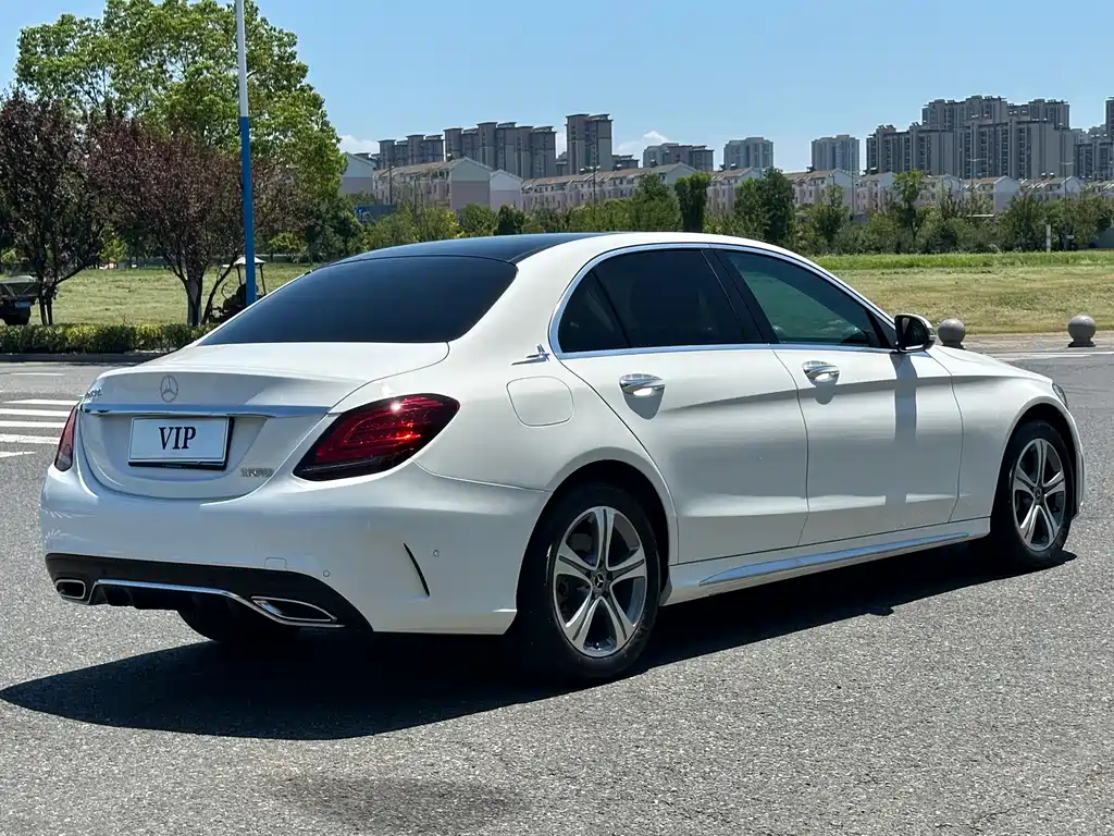 Mercedes-Benz C-Class 2021