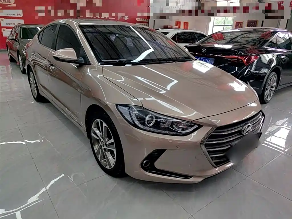 Hyundai Elantra 2016 — фото 4