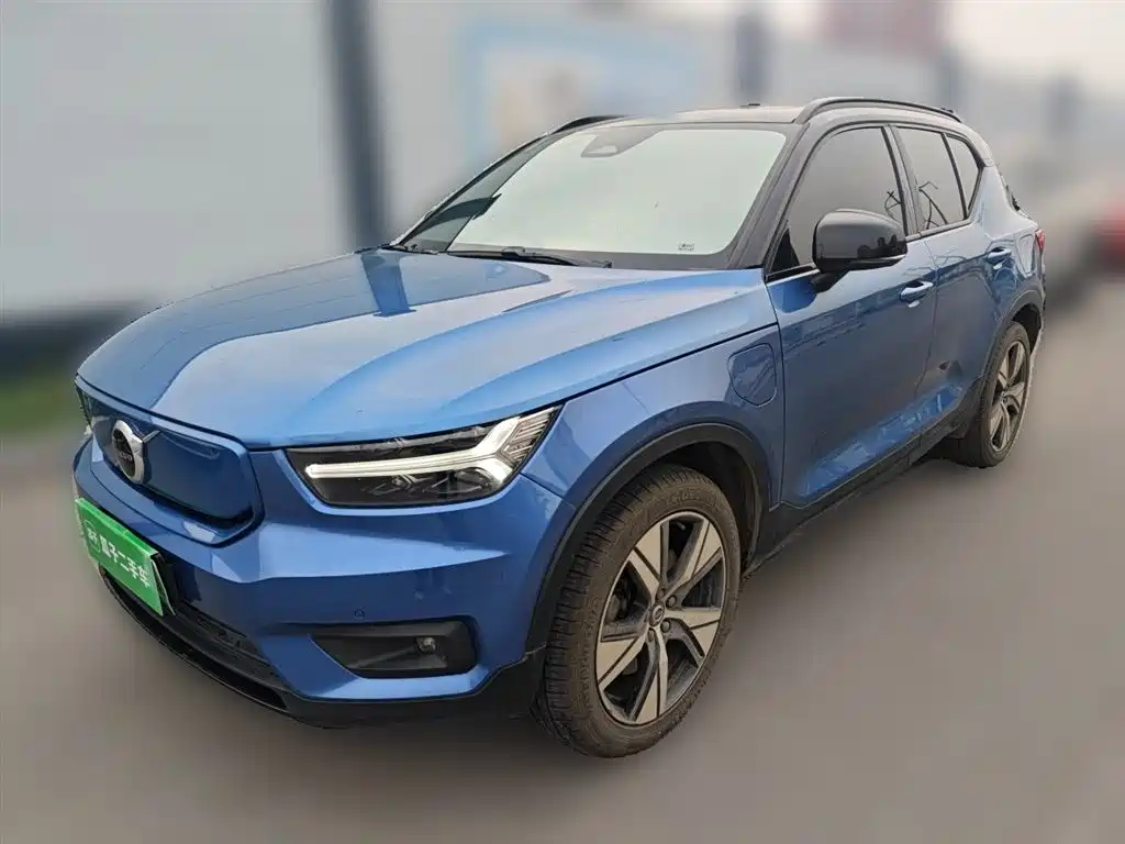 Volvo XC40 NEV 2020 — фото 2