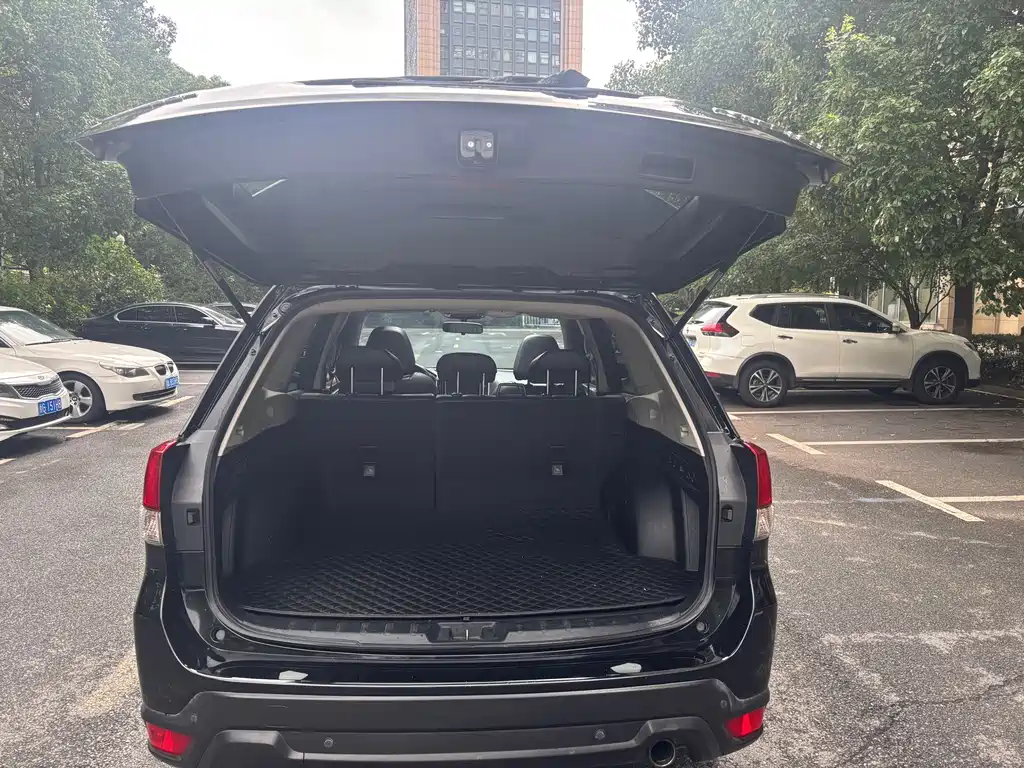 Subaru Forester 2020 — фото 13