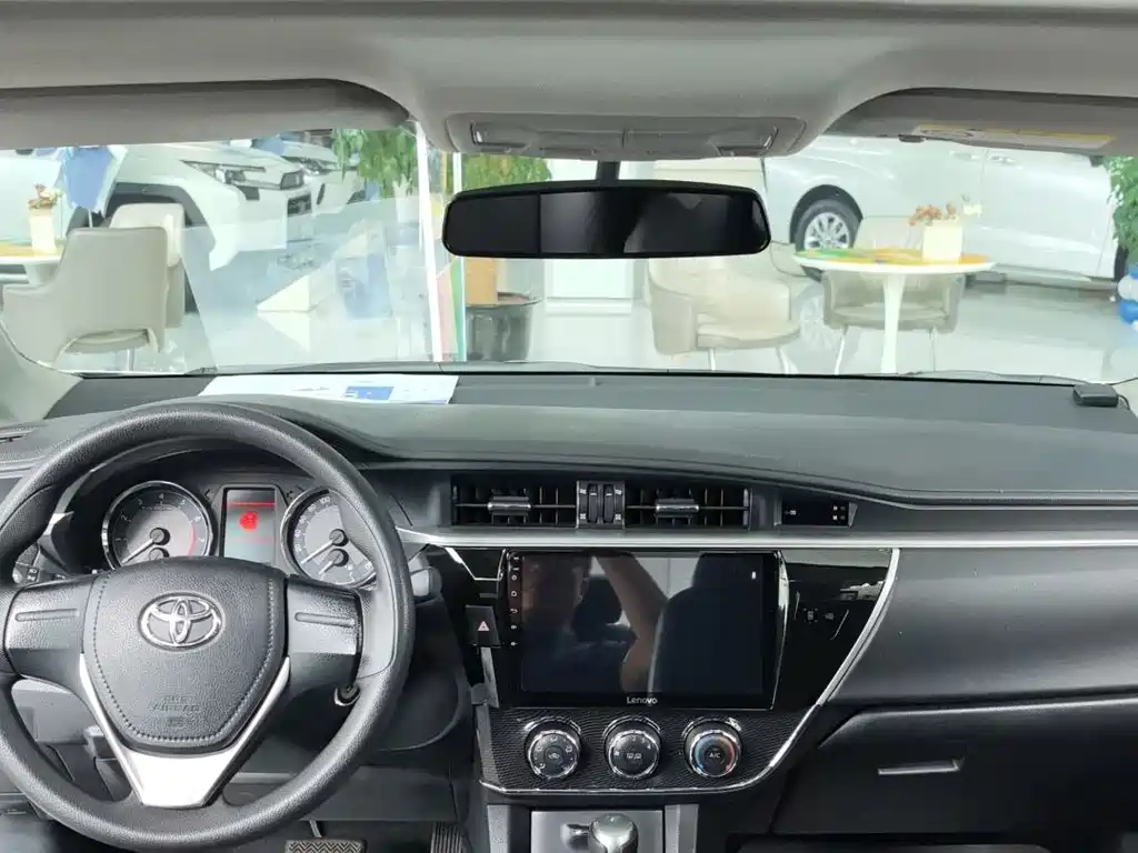 Toyota Corolla 2016 — фото 10