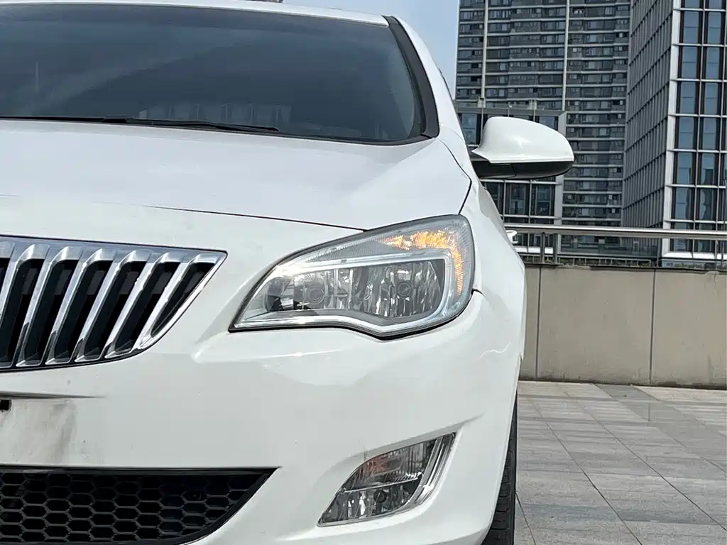 Buick Excelle 2015