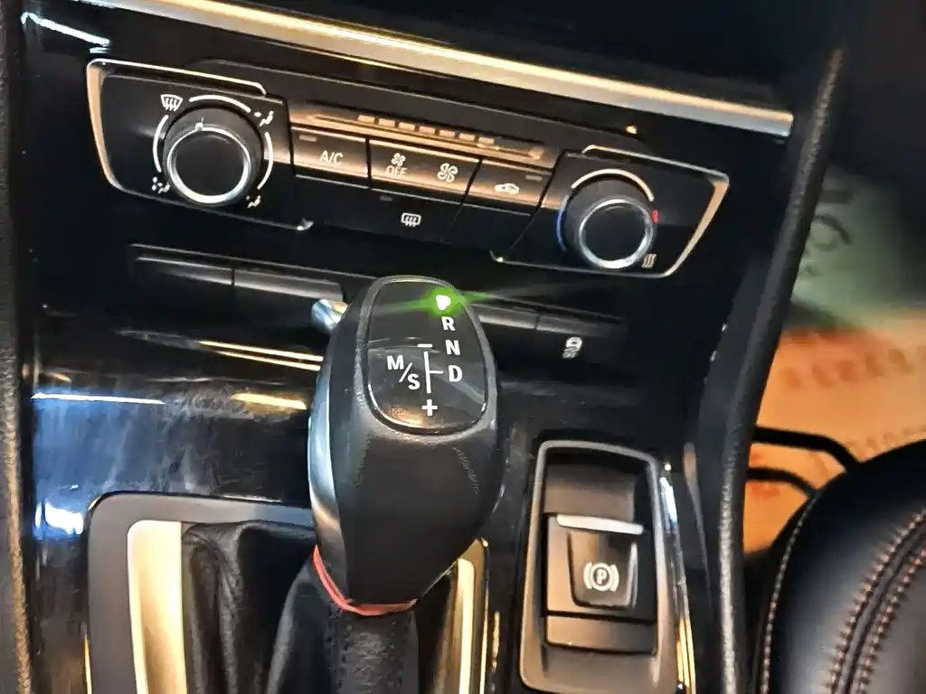 BMW 2 Series Station Wagon 2016 — фото 16