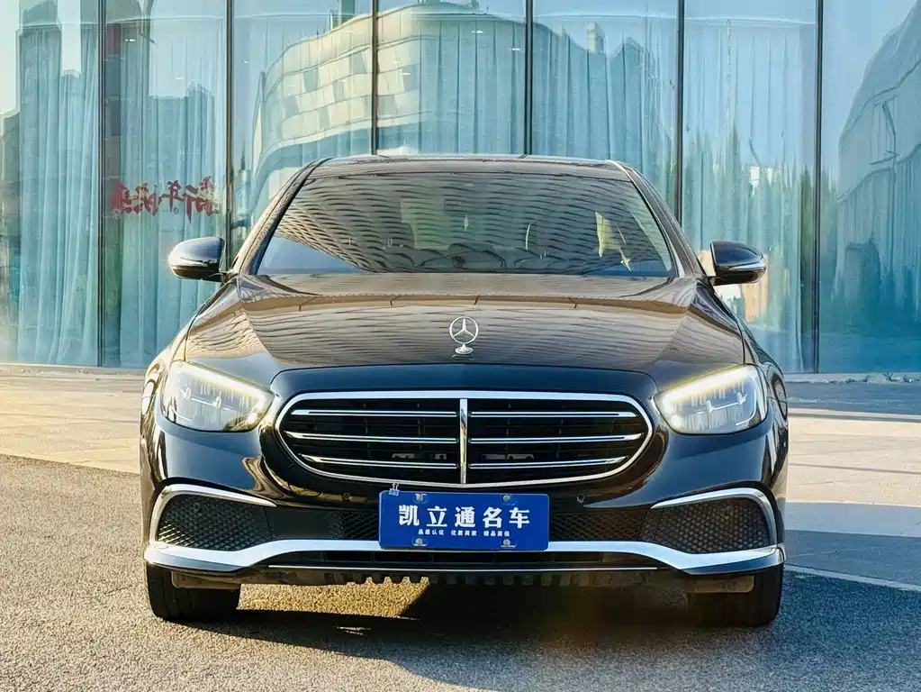 Mercedes-Benz E-Class 2022 — фото 2