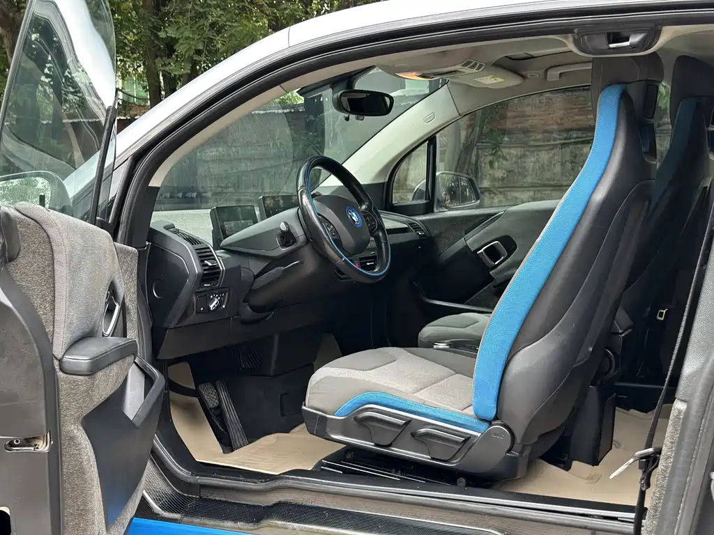 BMW i3 2017 — фото 12