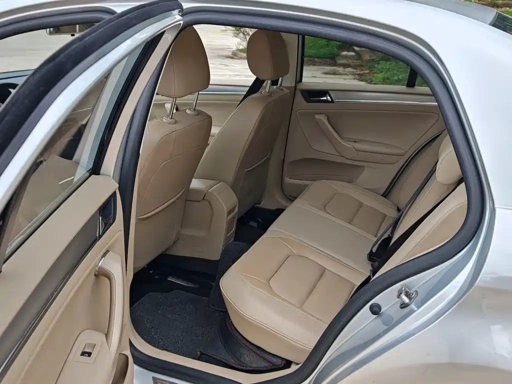 Volkswagen Bora 2014