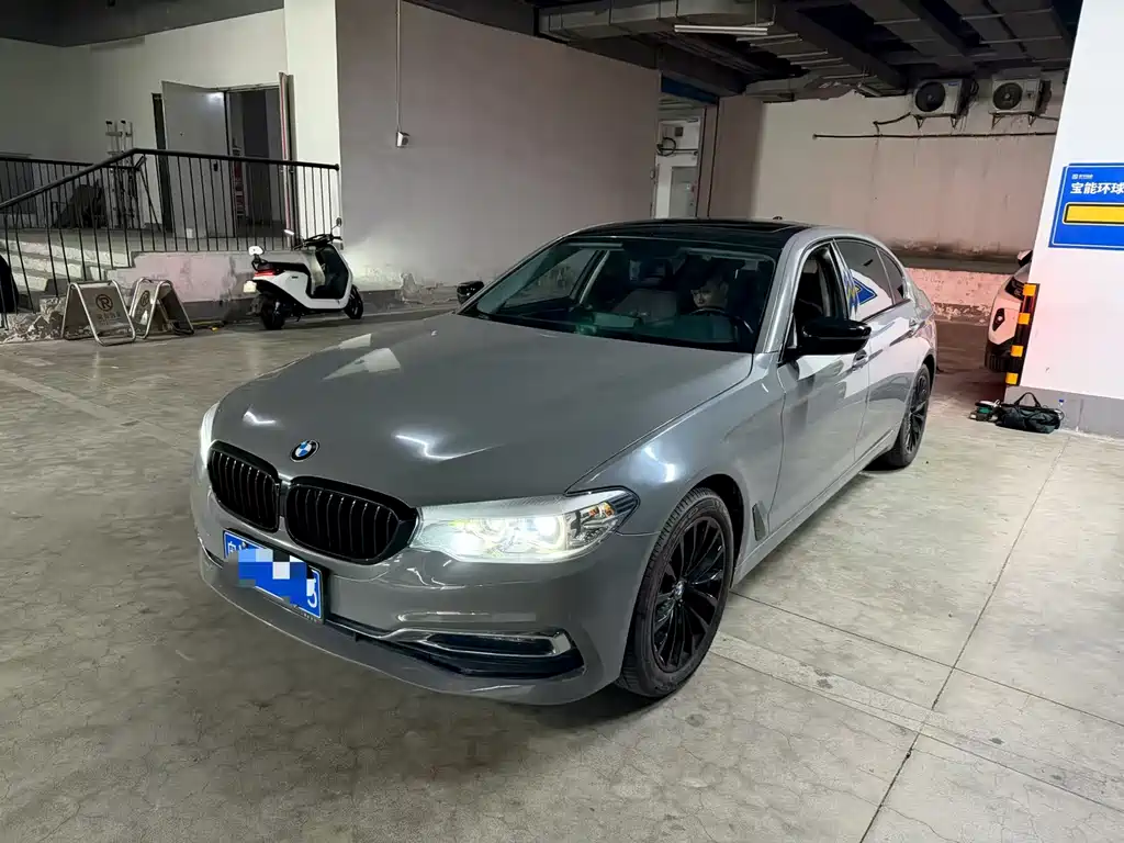 BMW 5 Series 2019