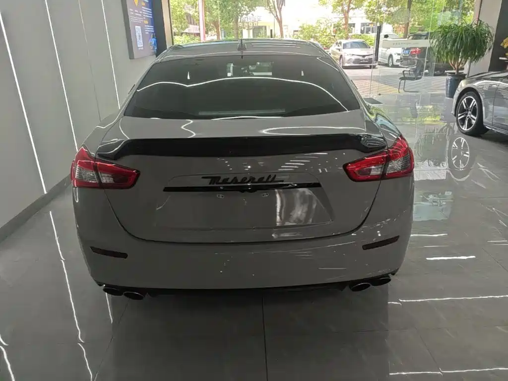 Maserati Ghibli 2016 — фото 6