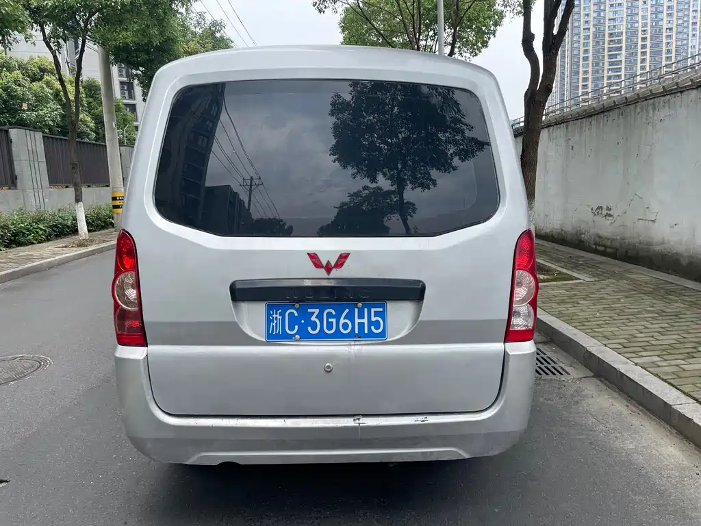 Wuling Rongguang 2017 — фото 5