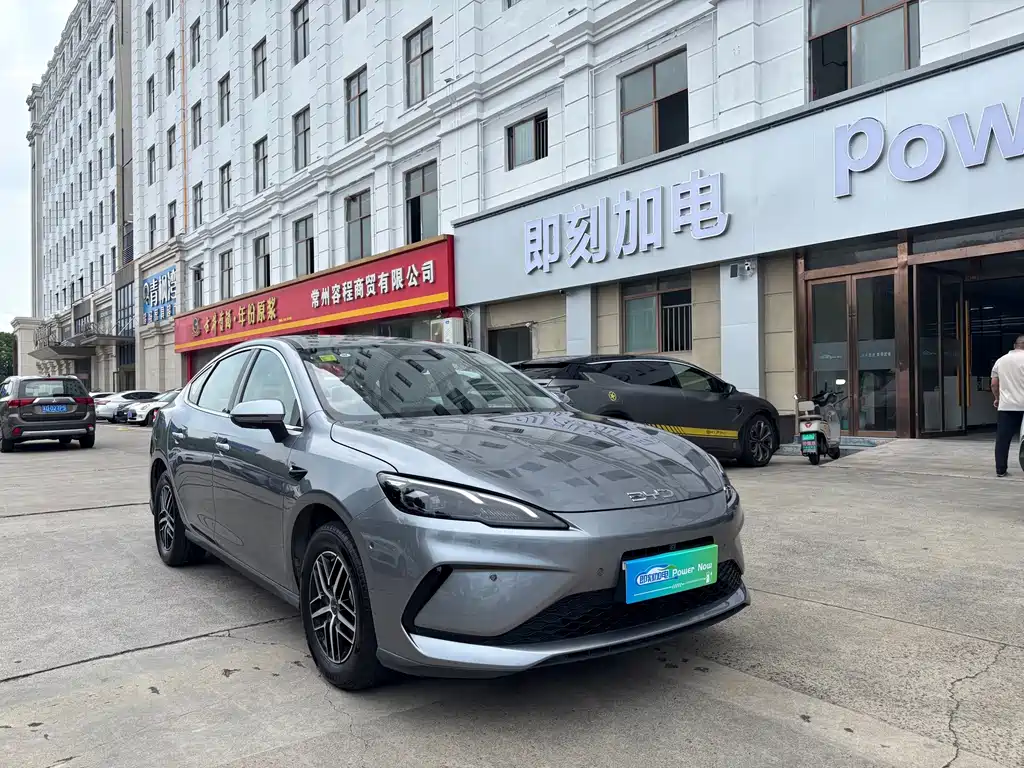 BYD Seal 05 DM-i 2025 — фото 3