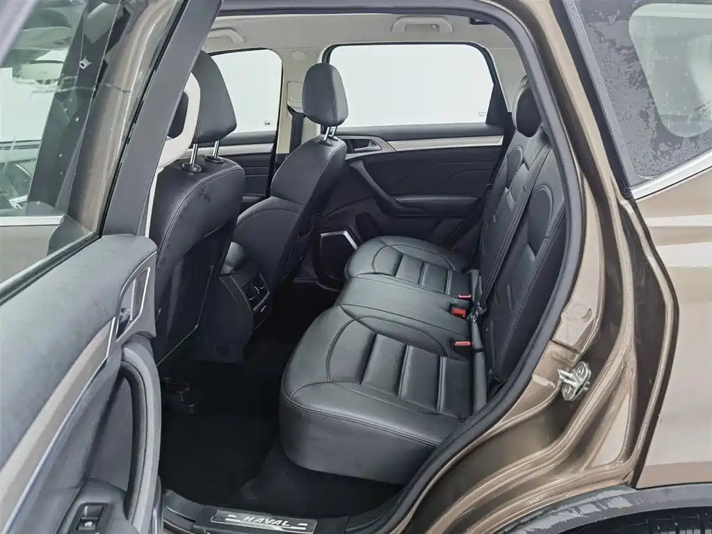 Haval H7 2017 — фото 15