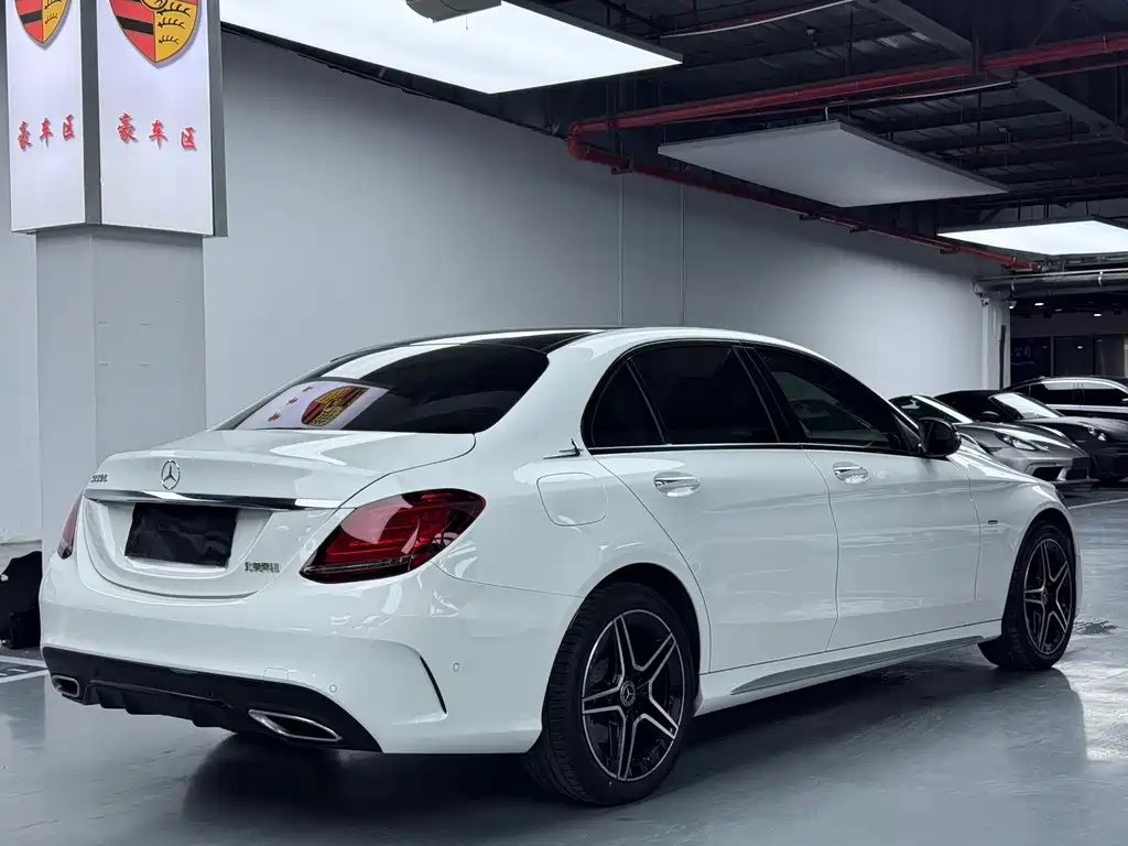 Mercedes-Benz C-Class 2021 — фото 18