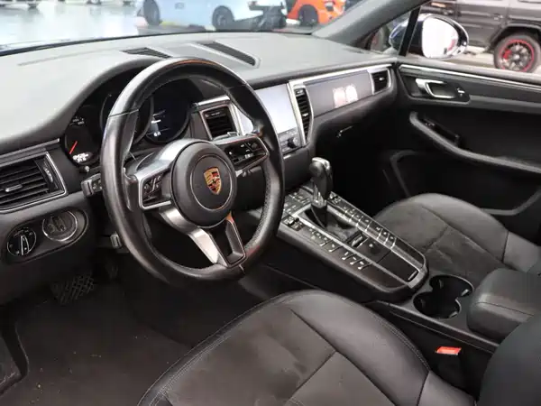 Porsche Macan 2016
