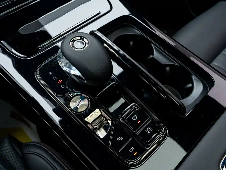 GAC Trumpchi M8 2025 — фото 28