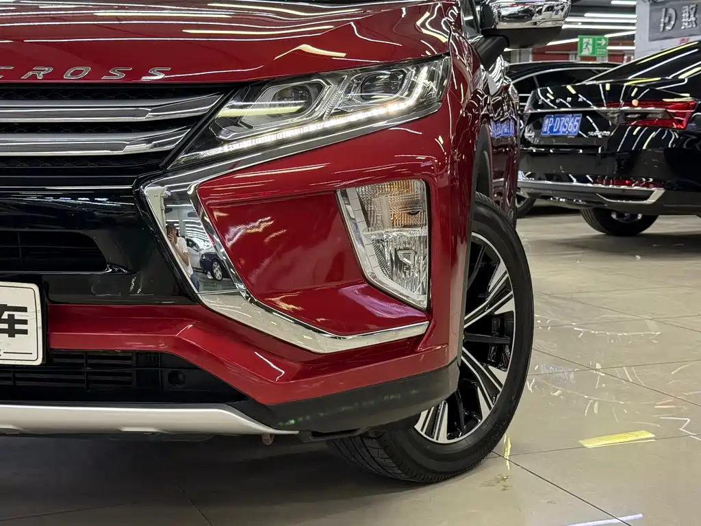 Mitsubishi Eclipse Cross 2019 — фото 23