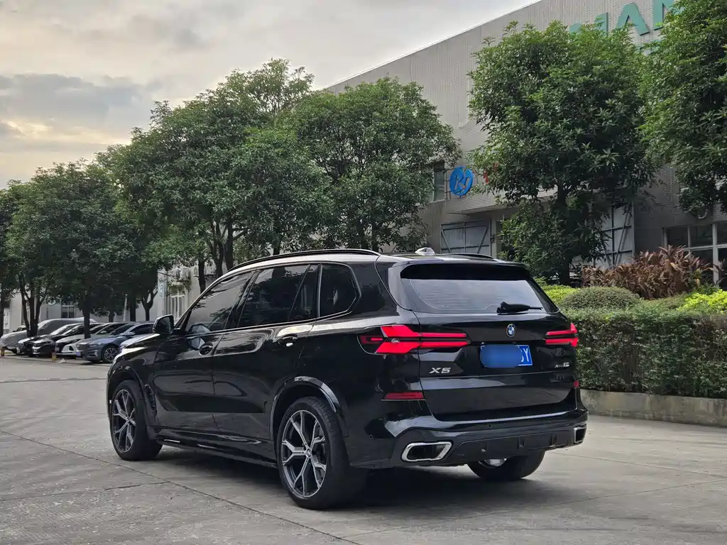 BMW X5 2023 — фото 13