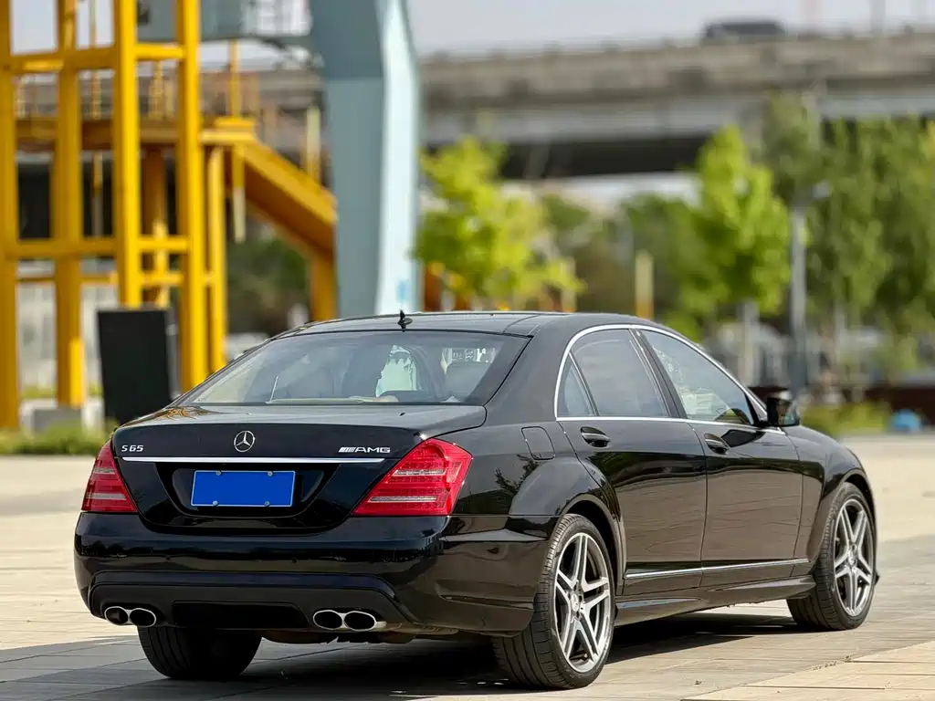 Mercedes-Benz S-Class AMG 2011 — фото 6