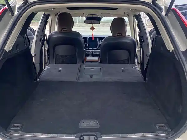 Volvo XC60 2019
