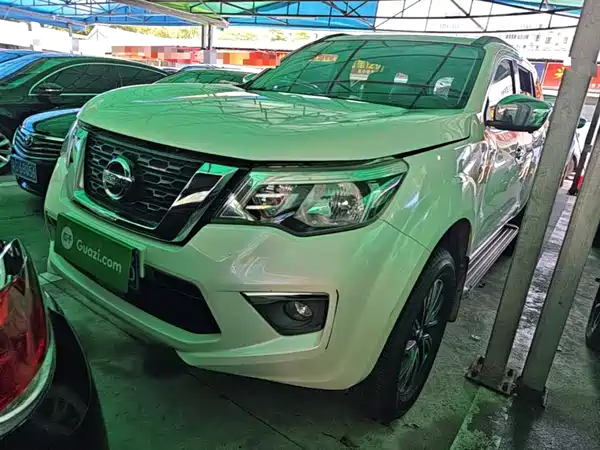 Nissan Terra 2018